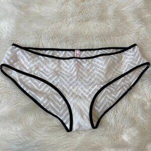 Victoria's Secret HipHugger White Chevron print black Piping trim Sheer Large